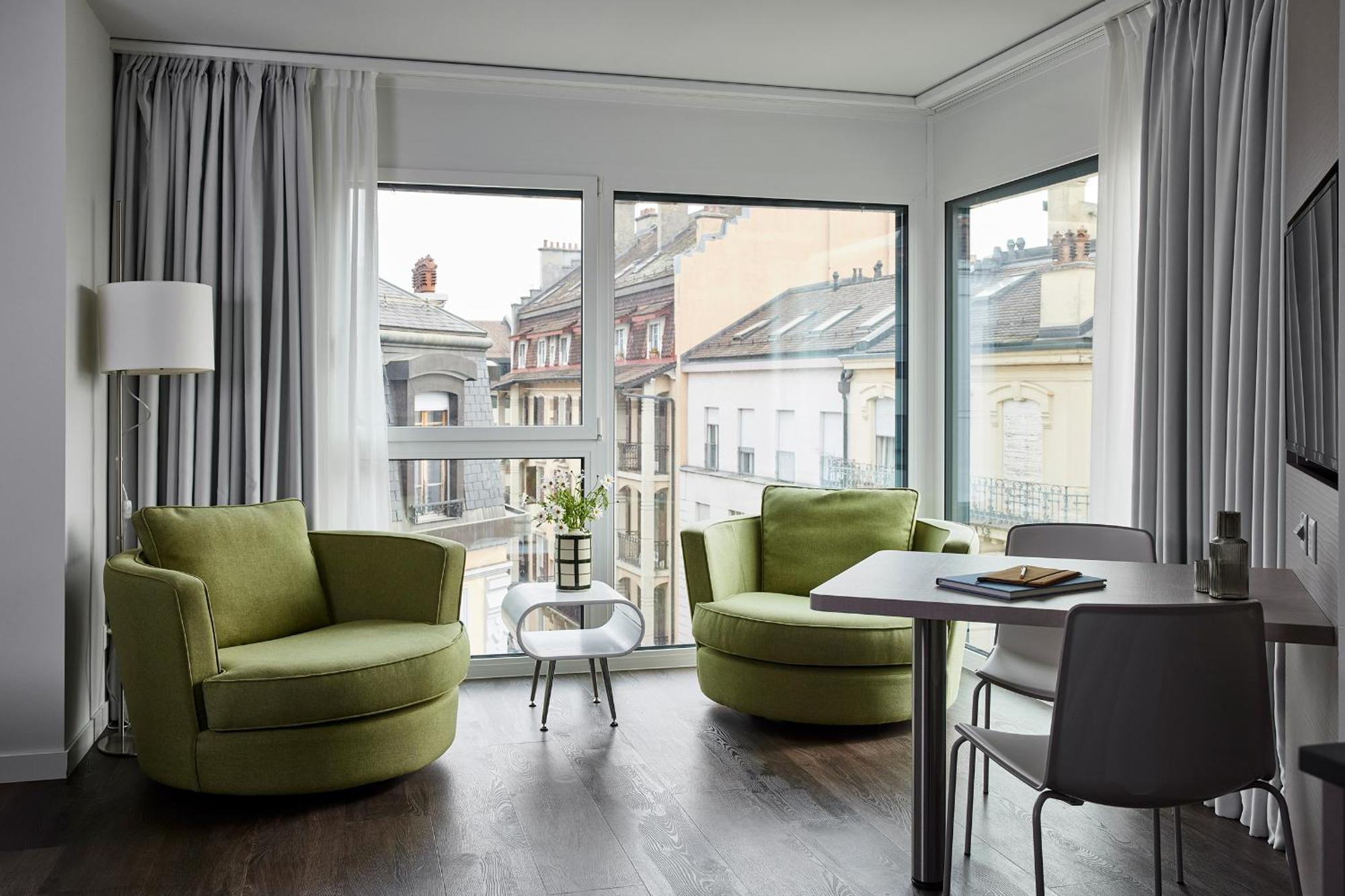 Hotel Base Nyon Habitación foto